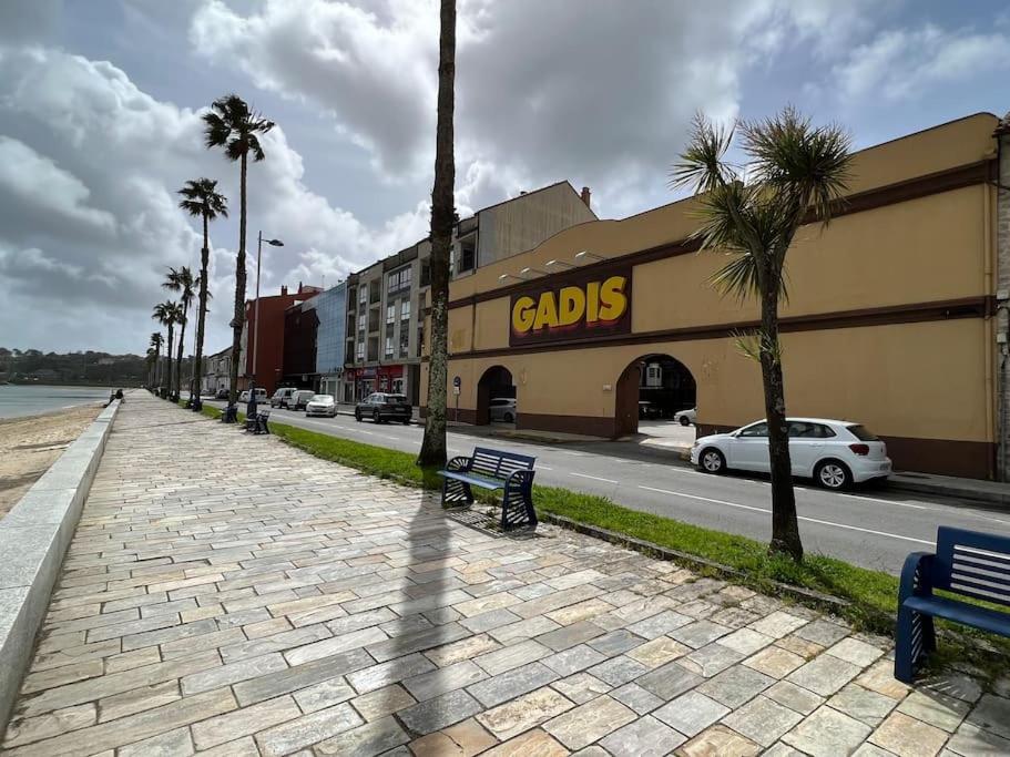 Renovado Arenales Lägenhet Pobra Do Caraminal Exteriör bild